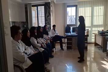 برگذاری جلسه‌ی آموزشی فرآیندهای سلامت روان،اجتماعی واعتیاد جهت توانمندسازی دانشجویان پرستاری