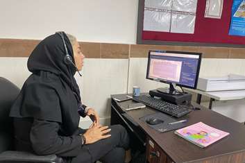 آموزش آگاهی‌بخشی درباره بلوغ و قاعدگی؛ گامی در توانمندسازی مراقبین سلامت مدارس مناطق دو وپنچ