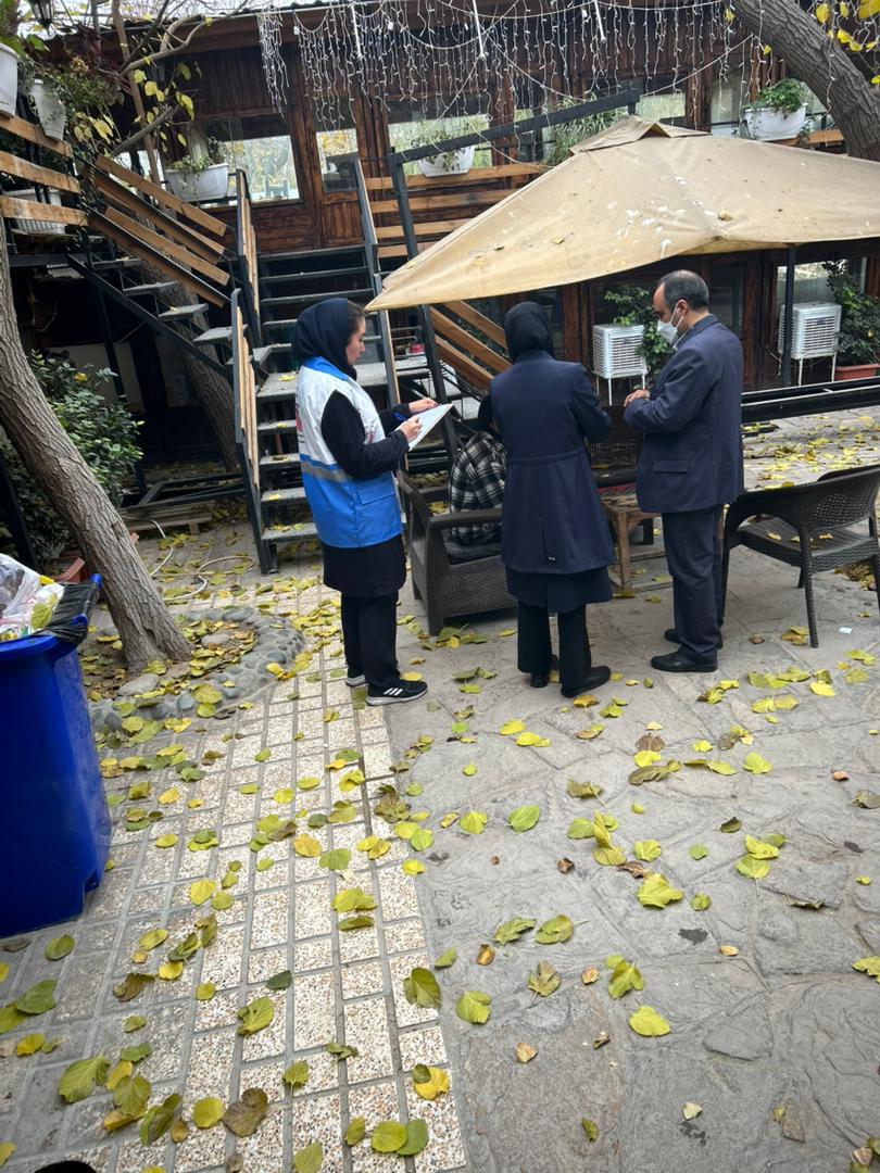 برگزاری گشت مشترک کارشناسان بهداشت محیط مرکز بهداشت شمال غرب یک در معیت کارشناس محترم اداره کار و تعاون و تشدید نظارت بر واحد های صنفی