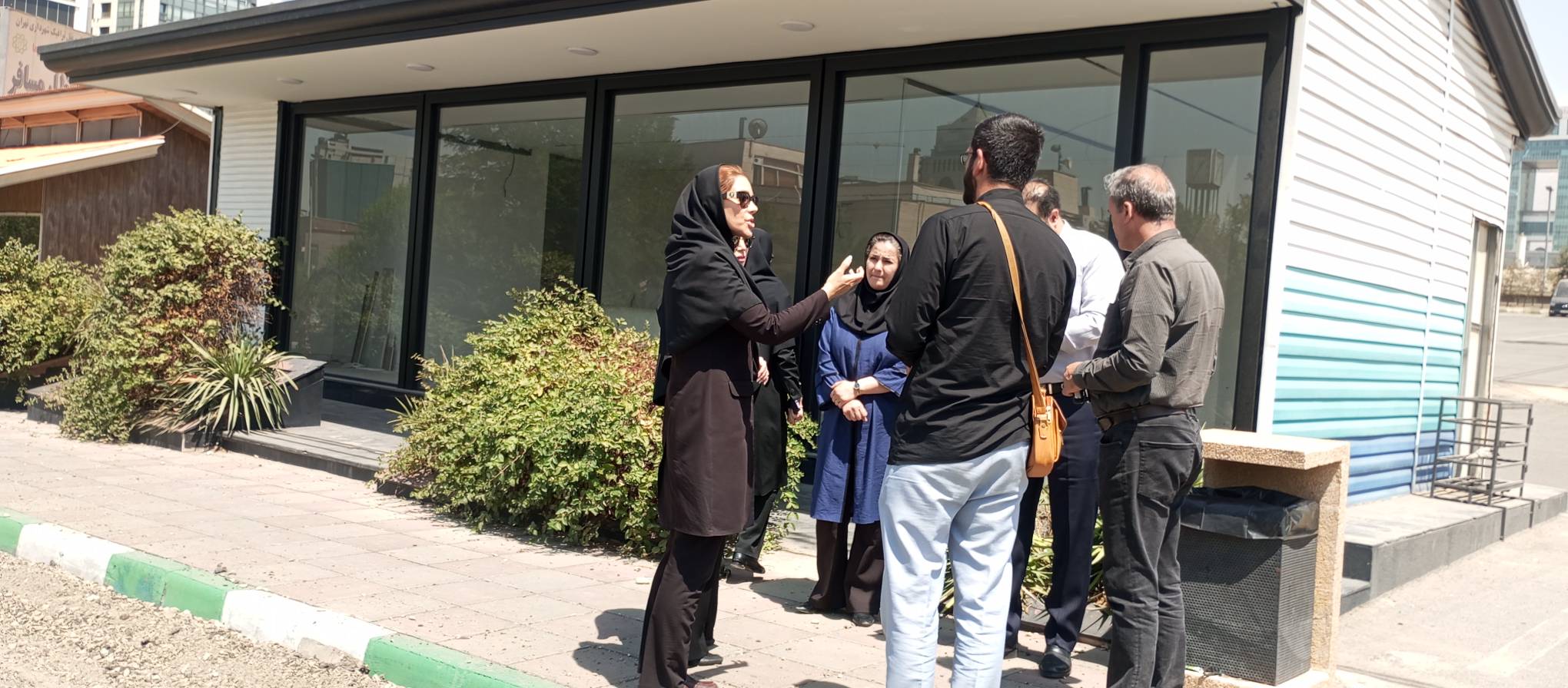 بازدید دکتر الناز گلباری از جانمایی زائرسرای مستضعفین